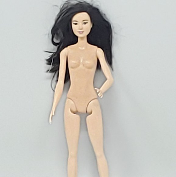 2015 Mattel "Fashionista" Barbie Doll - Picture 2 of 8
